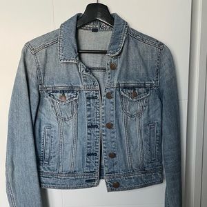 CROPPED DENIM JACKET